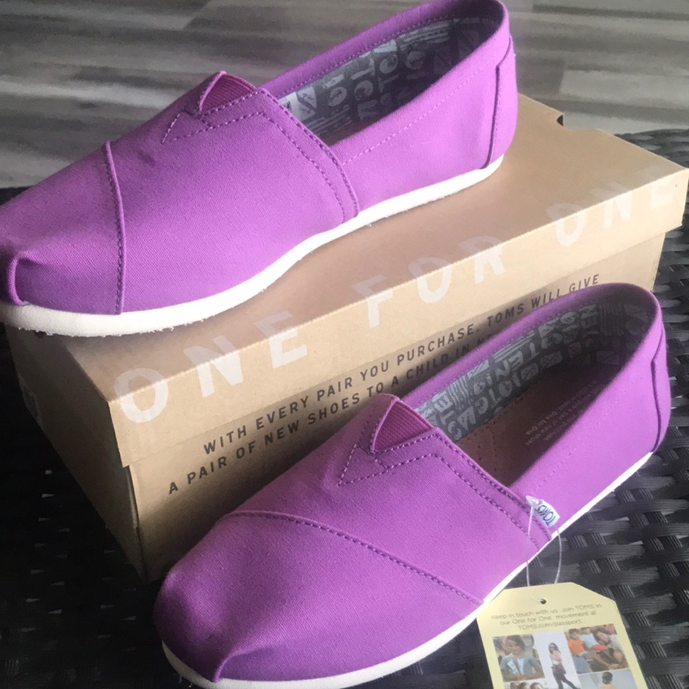 Toms